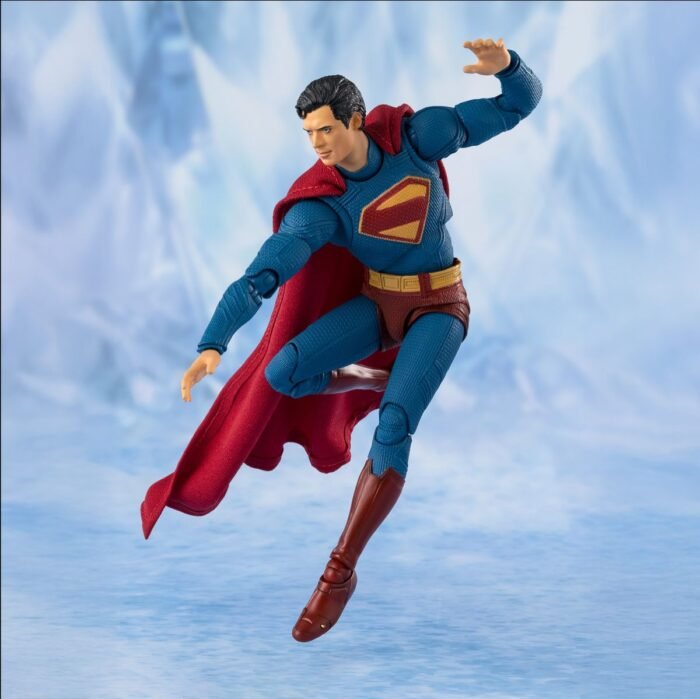 SUPERMAN FIGURA 16,5 CM SUPERMAN 2025 S.H. FIGUARTS - Imagen 4